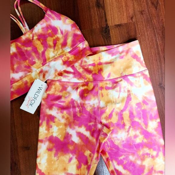 WILDFOX NWT TIE DYE ATHLETIC PINK/ORANGE SET SIZE MED - Picture 2 of 8